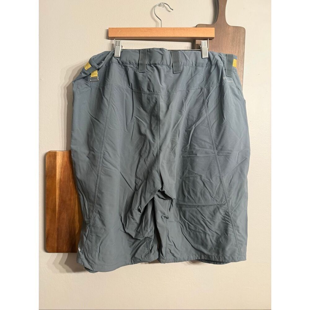 Patagonia Gray Yellow Flat Front Dirt Craft Bike Athletic Cycling Shorts Size XL - Picture 2 of 6